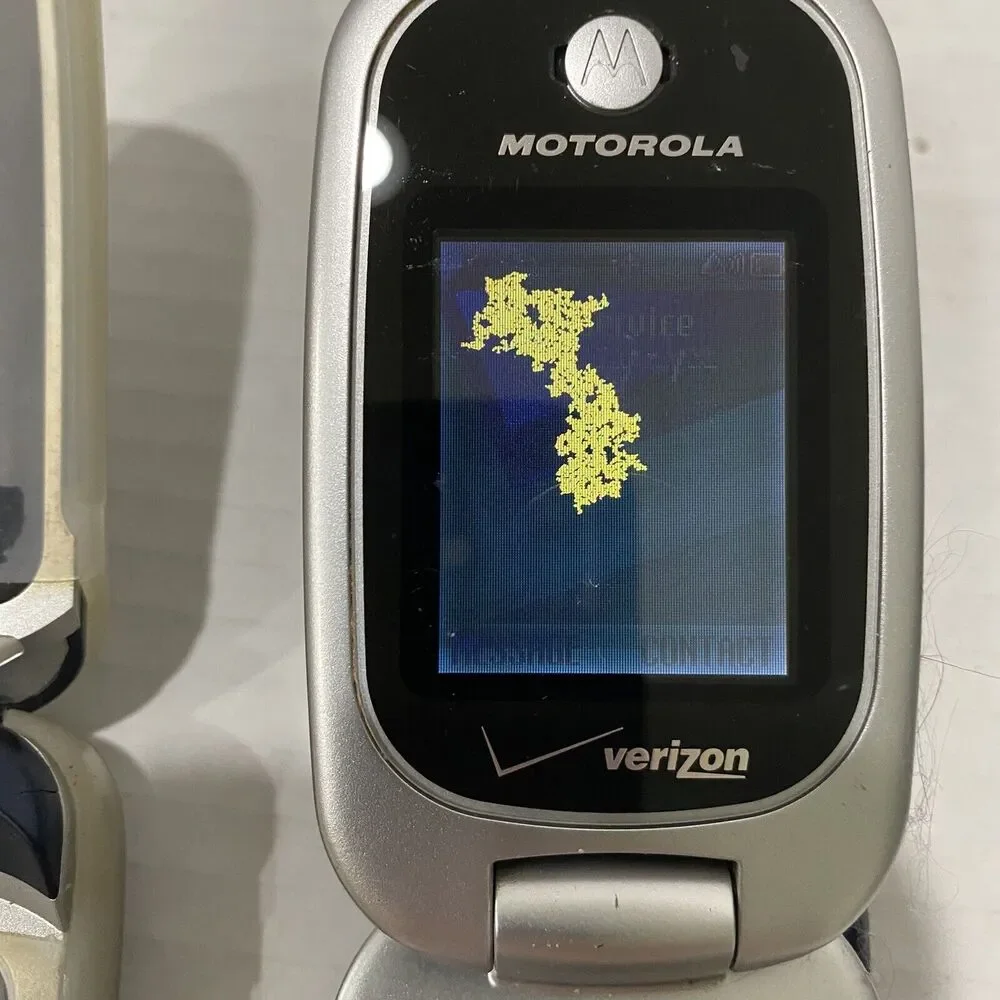Verizon LG & Motorola Flip Phone W/ Accessories Pre Owned